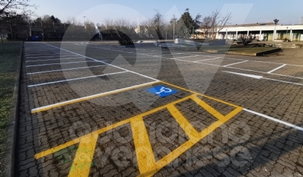 VENARIA - Dal 18 febbraio il mercato del sabato sarà in piazza De Gasperi: un parcheggio in piazza Ravera