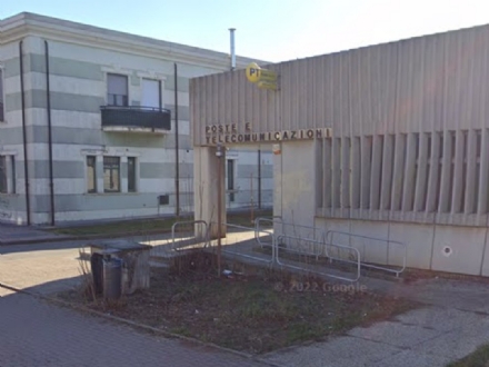 BORGARO - Rapina all'ufficio postale: in due fuggono via con 800 euro