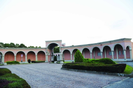 VENARIA - Operazioni di diserbo: chiuso il cimitero di Altessano dal 14 al 16 maggio