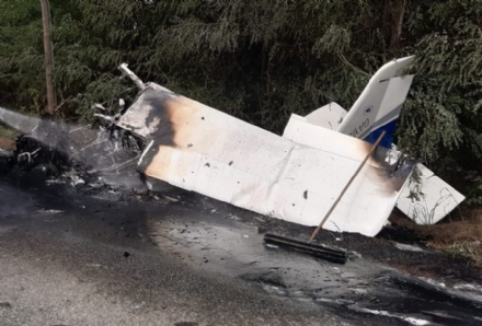 CADE AEREO A MAZZE' - Miracolosamente illeso il pilota di Valdellatorre