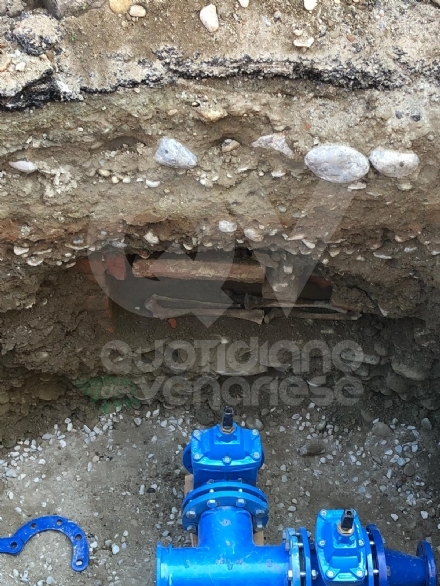 CASELLE - Nel cantiere spuntano ossa umane: cantiere in via Cravero bloccato - FOTO