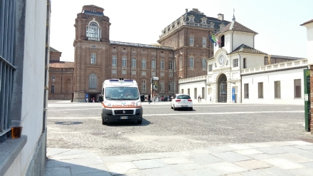 VENARIA- Colto da infarto, 34enne salvato in Reggia da una turista infermiera
