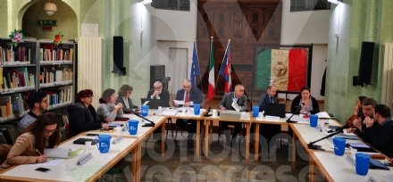 DRUENTO - Blitz Gioventù Italiana in consiglio comunale: la condanna del Partito Democratico