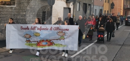 VENARIA - Le «Lanterne di San Martino»: protagonisti i bimbi dell'Asilo di Altessano - FOTO