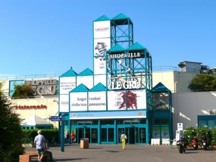 GRUGLIASCO-ORBASSANO - Dopo aver rubato vai dai carabinieri e denuncia: «Mi hanno costretto i parenti»