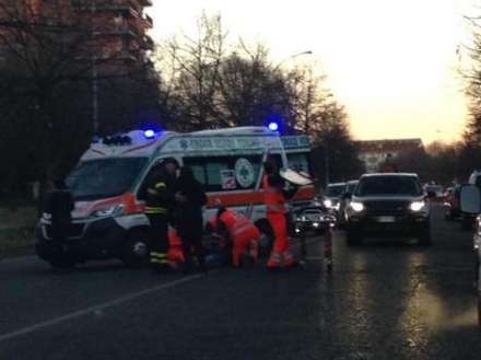 VENARIA - Giovane studente investito da un'auto in corso Machiavelli