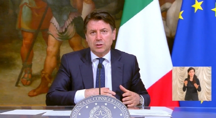 CORONAVIRUS - #Iorestoacasa fino a dopo Pasqua. Conte: "Non possiamo mollare ora"