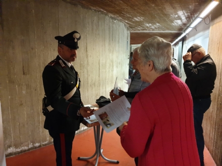 RIVOLI - Contro furti e truffe i carabinieri incontrano i cittadini - FOTO