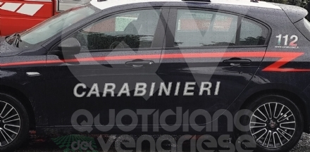 VENARIA - Ruba delle merce al supermercato: inseguito dai carabinieri e denunciato