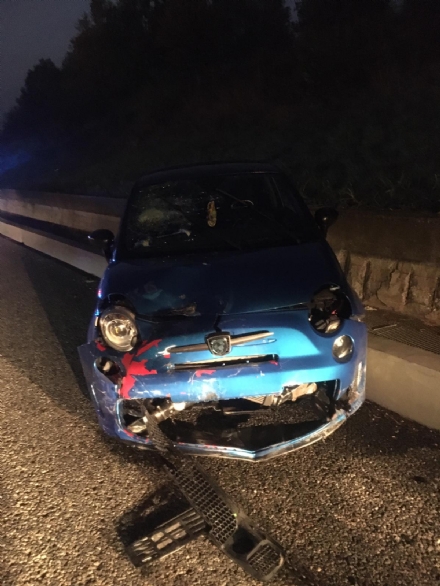 VENARIA - Scontro fra due auto in tangenziale: tre persone ferite