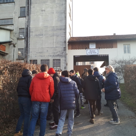 VENARIA - Lezione di città per gli studenti della Don Milani grazie a «Divieto di Noia» e «Avta»