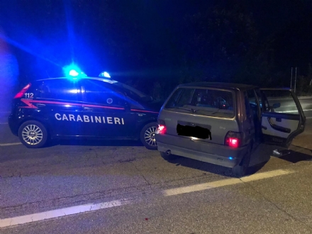 MAPPANO - Inseguimento da film con speronamento: un minore arrestato, un carabiniere ferito
