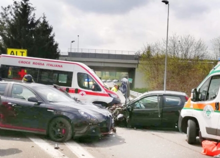 CASELLE - Incidente sul raccordo: due feriti portati in ospedale