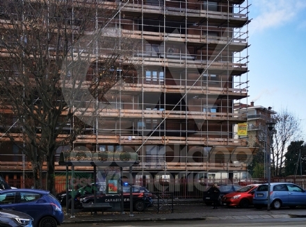 TRAGEDIA A SAVONERA - 23enne trovato morto in casa in via Torino-Druento