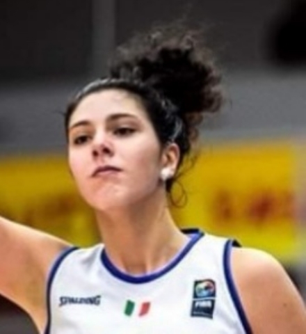 VENARIA-FIANO - Valeria Trucco, neo campionessa d'Europa con l'Italia Under 20 di basket