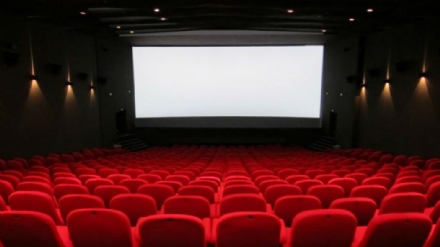 Da lunedì riaprono cinema, teatri e circoli. Nelle Rsa visite rispettando il Decreto nazionale