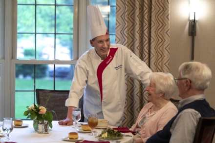 COLLEGNO - Natale: pasto gratuito per 700 anziani grazie a Sodexo