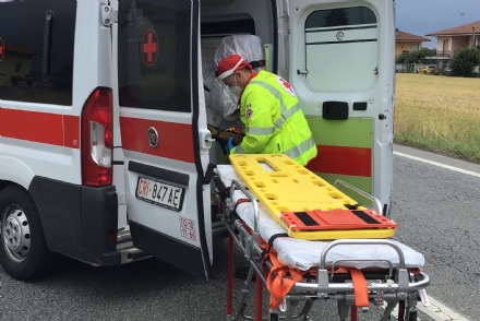 INCIDENTE A RIVOLI - Scontro tra uno scooter e un mezzo Cidiu: 35enne in gravi condizioni