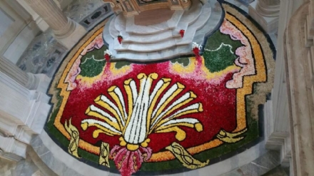 VENARIA - La Reale invasa dai profumi con l'Infiorata e «Fragranzia»