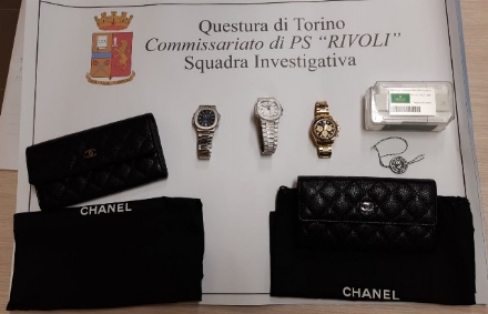 RIVOLI - Voleva vendere per 40mila euro un falso orologio: denunciato truffatore