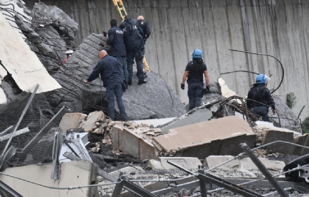VENARIA - La città piange Andrea Vittone, morto nel crollo del ponte Morandi a Genova