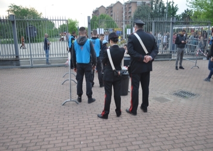 VENARIA - Al concerto di MadMan con hashish e marijuana: quindici giovani segnalati