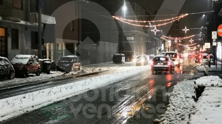 VENARIA-ALPIGNANO-RIVOLI - Neve: in azione i mezzi spala neve e spargisale