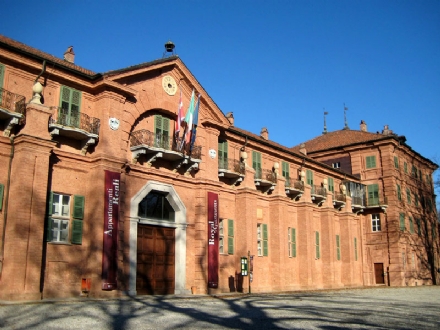 VENARIA - Hashish in classe e nei giubbotti: due studenti del Formont segnalati in Prefettura
