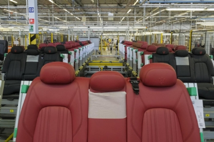 GRUGLIASCO - I sindacati lanciano l'allarme sull'azienda che produce i sedili per Maserati