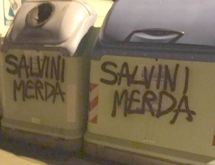 COLLEGNO - Imbrattata la sede della Lega Nord con scritte contro Salvini