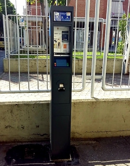 VENARIA - Con la zona rossa torna la sospensione della sosta a pagamento