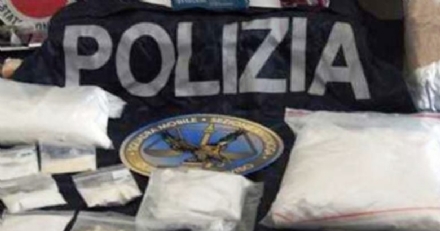 GRUGLIASCO - Voleva diventare notaio, ma preferiva fare il pusher: arrestato dalla polizia