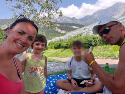 FRECCIA TRICOLORE SI SCHIANTA AL SUOLO - Il padre di Laura: «Cosa avrei potuto fare di diverso?»
