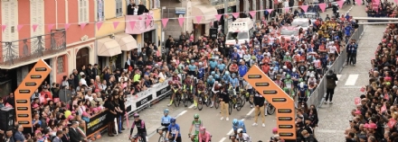 GIRO D'ITALIA A RIVOLI - Iniziata la tappa Bra-Rivoli: l'orario di arrivo della «Corsa Rosa»