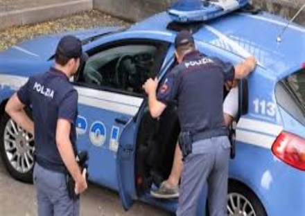 RIVOLI - Perseguita la ex per mesi, appostandosi sempre sotto casa: arrestato 37enne