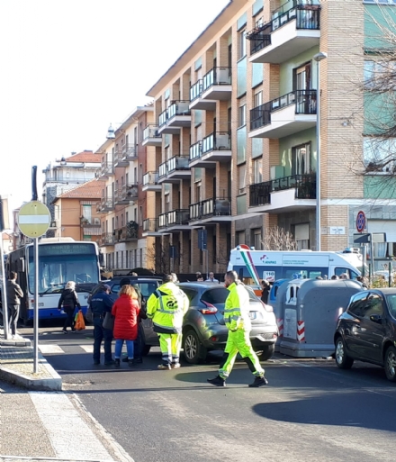 VENARIA - Ennesimo incidente all'incrocio tra via Juvarra e via Palestro