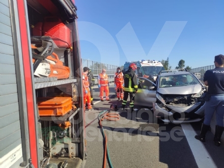 È di PIANEZZA l'uomo morto nell'incidente stradale in tangenziale a BORGARO