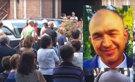 VENARIA - L'ultimo saluto della città ad Andrea Vittone, morto con la famiglia a Genova