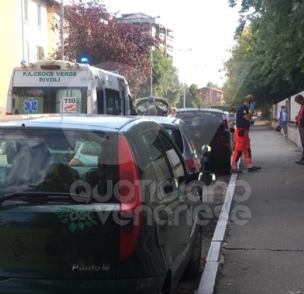 VENARIA - Scontro auto-motorino in viale Buridani : giovane ferito, finisce in ospedale