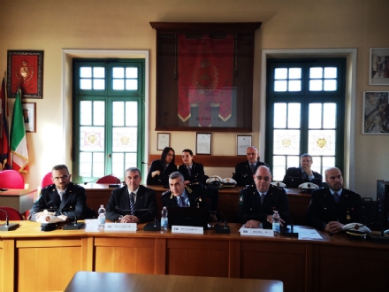 VENARIA - Pedopornografia in municipio: scaricati più di 2 mila file porno con minori. Un arresto e due denunce