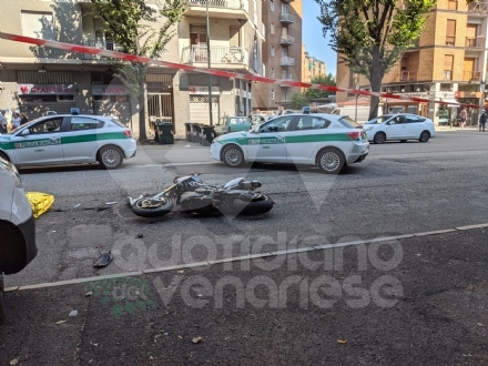 COLLEGNO - Scontro frontale in corso Orbassano a Torino: motociclista di Collegno muore sul colpo