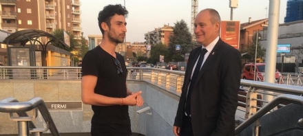COLLEGNO - «Mi puoi dare un passaggio?»: ma era un esperimento sociale sul carpooling