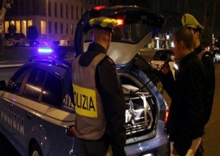 BORGARO-CASELLE - Slalom nell'area di servizio: denunciato 32enne, completamente ubriaco