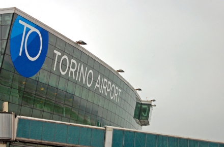 CASELLE - In aeroporto quattro casi covid: sono vacanzieri che rientravano da Ibiza
