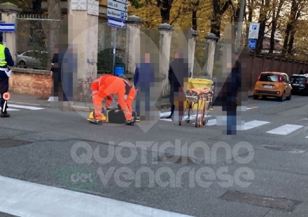 INCIDENTE A VENARIA - Investito da un'auto all'incrocio tra via Sauro e via Zanellato - FOTO