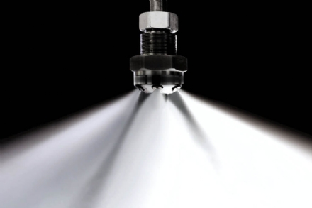 Dalle primordiali tubazioni ai moderni sprinkler: l'evoluzione dei sistemi antincendio per spegnere le fiamme