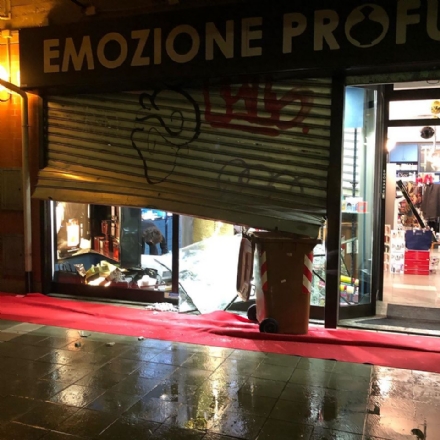 GRUGLIASCO - I ladri tornano a colpire: preso di mira un negozio di profumi in via Spanna
