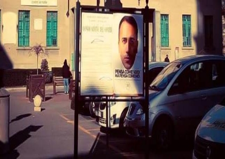VENARIA - La città tappezzata dai manifesti con il volto del Ministro Di Maio