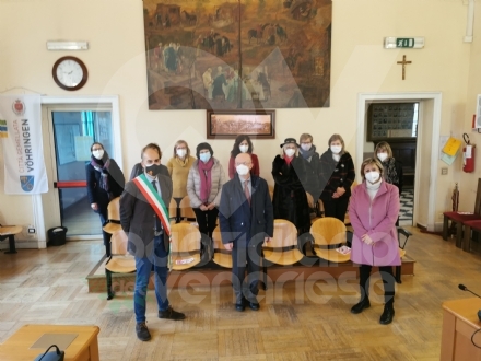 VENARIA - Il pediatra Giovanni Costa va in pensione: premiato dal sindaco Giulivi - FOTO