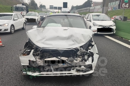 INCIDENTI IN TANGENZIALE A COLLEGNO E RIVOLI - Sei veicoli coinvolti, tre feriti - FOTO